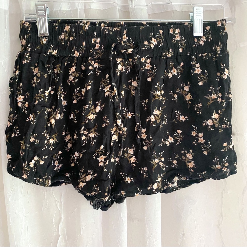 AE American Eagle Soft and Comfy Floral Shorts